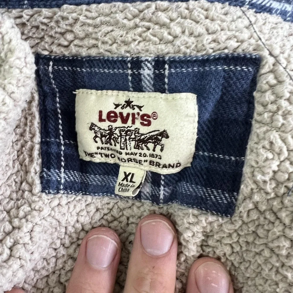 Levis Shirt Jacket Mens XL Blue Plaid Sherpa Lined Flannel Workwear Button Front
